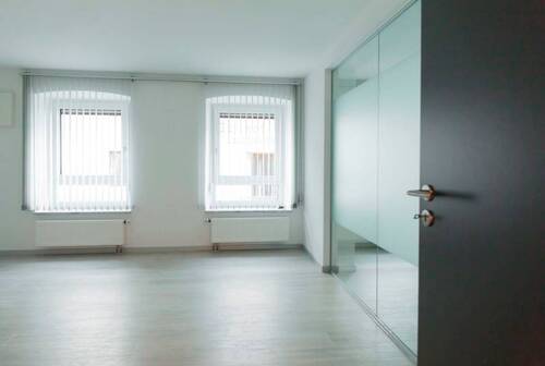 3144-Gewerbefläche-Haupthaus-1 - 