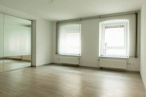 3144-Gewerbefläche-Haupthaus-3 - 