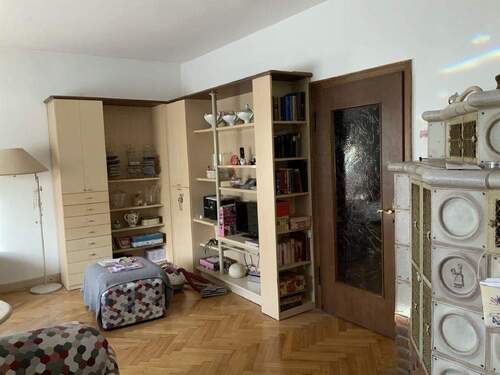 Wohnzimmer mit Kachelofen - 