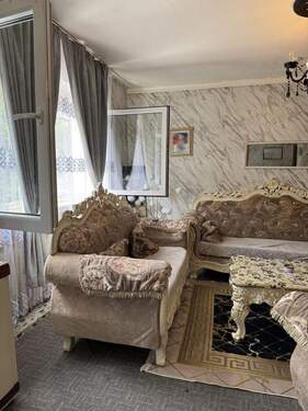 Wohnzimmer - 5 Zimmer Etagenwohnung zum Kaufen in Recklinghausen