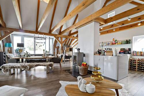 Wohn- und Küchenbereich - 4 Zimmer Einfamilienhaus zum Kaufen in Berlin