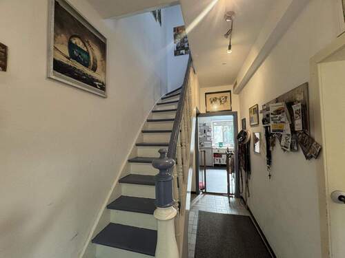 Hausflur der rechten DHH - 