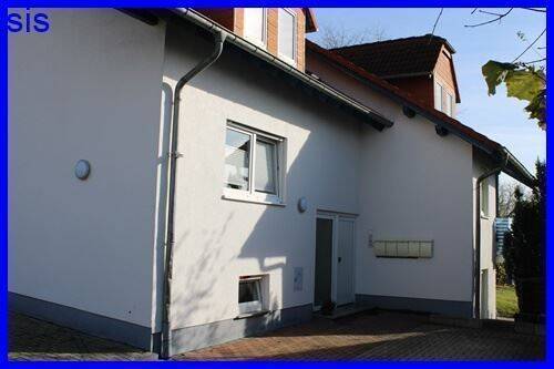 Hauseingang - 3 Zimmer Etagenwohnung zur Miete in Neukirchen