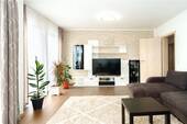 Wohnzimmer - 5 Zimmer Einfamilienhaus zum Kaufen in Sengenthal