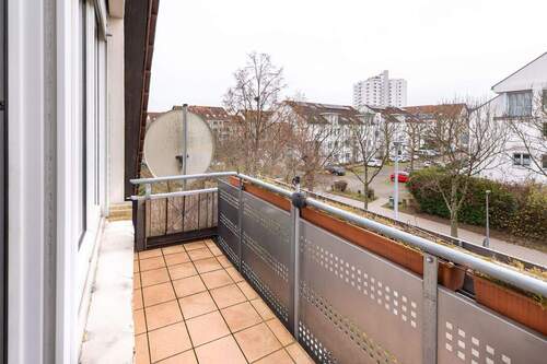 Balkon - Etagenwohnung mit 60,40 m&sup2; in Fellbach zum Kaufen