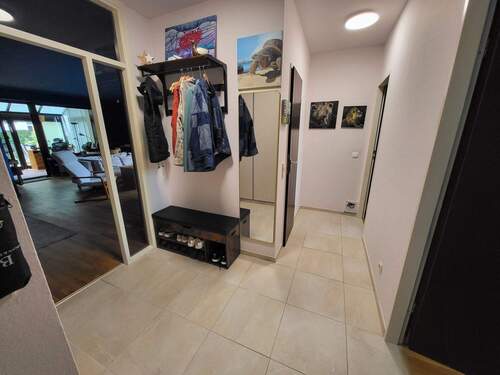 Flur - 3 Zimmer Etagenwohnung zum Kaufen in Bonn