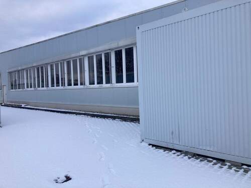 Produktionsgebäude Seitenansicht - Halle in Rothenburg/Oberlausitz zum Kaufen