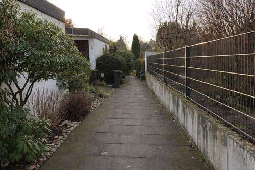 Zuwegung - 3 Zimmer Bungalow in Braunschweig