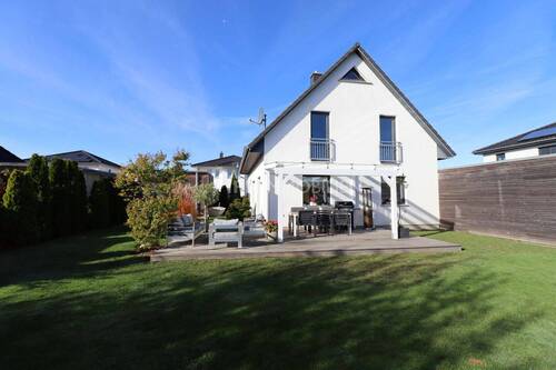 Hausansicht - 4 Zimmer Einfamilienhaus zum Kaufen in Rövershagen