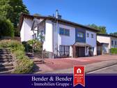 Startbild mit Logo Sept - Attraktives Einfamilienhaus mit Einliegerwohnung in ruhiger Höhenlage von Gummersbach-Derschlag!
