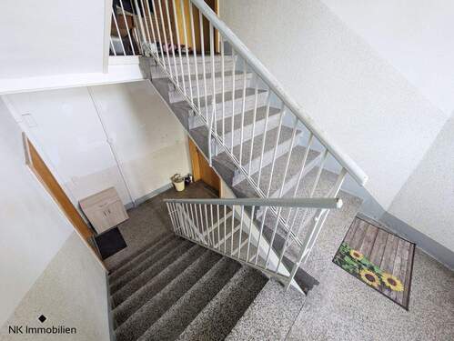 Treppenhaus - Etagenwohnung mit 50,10 m² in Reinsdorf zur Miete