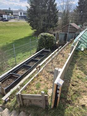 Terrassenbereich für Gemüse und Obst - 