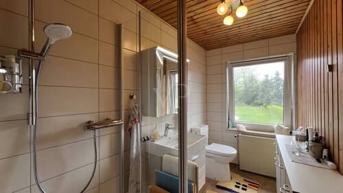 Badezimmer DG - 