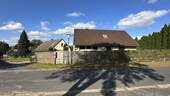Straßenansicht - Einfamilienhaus mit Doppelgarage auf dem Dorf!