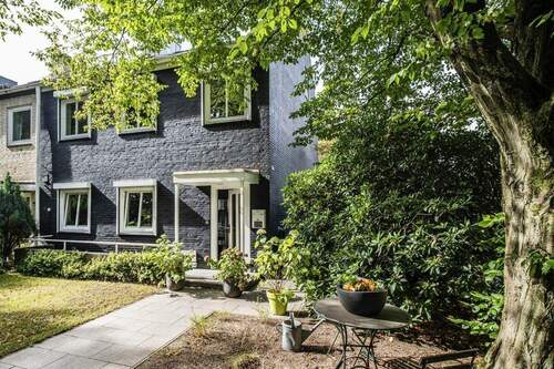 Treten Sie gern näher - 5 Zimmer Reihenendhaus zum Kaufen in Hamburg Poppenbüttel