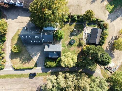 Vogelperspektive - 2 Zimmer Einfamilienhaus zum Kaufen in Wagenfeld