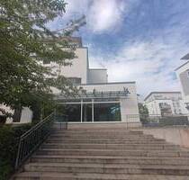 Vielseitige Gewerbefläche mit großen Schaufenstern - Leipzig Wahren