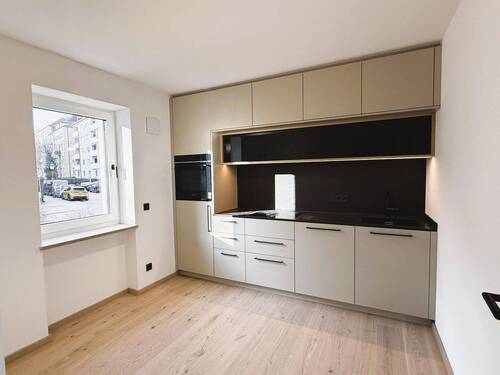 Einbauküche - 2 Zimmer Etagenwohnung in München