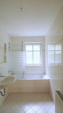 Helles Badezimmer - 