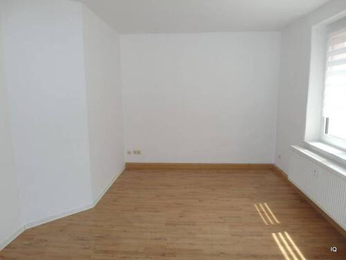 Zimmer 1: Wohnbereich - 3 Zimmer Etagenwohnung in Riesa
