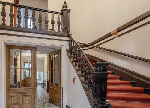 Weitere Ansicht repräsentativer Hausdurchgang - 