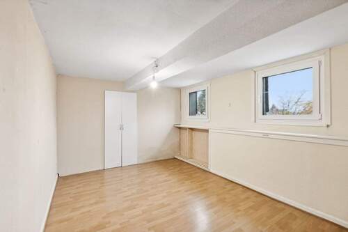 Büro - Etagenwohnung mit 79,60 m&sup2; in Hattersheim zum Kaufen