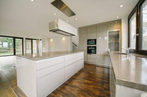 voll ausgestattete Einbauküche - 