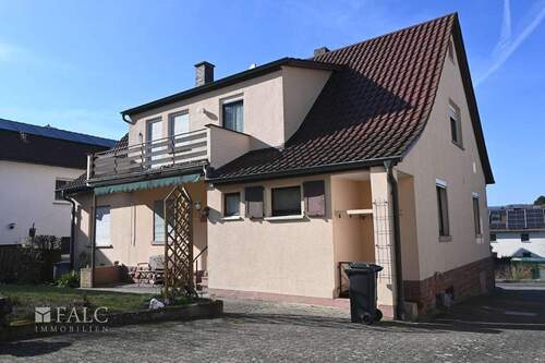 EFH(Rückseite) - Einfamilienhaus mit 165,00 m&sup2; in Kreuzwertheim zum Kaufen