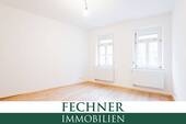 Wohnzimmer - Renovierte 2,5 Zimmer-Altbauwohnung in der Ingolstädter Altstadt verfügbar zum 01.05.2026!