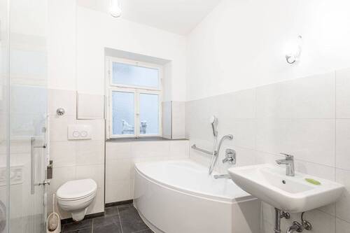 Badezimmer mit WM-Anschluss - 