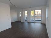 Wohn-/Esszimmer mit Balkon - 2 Zimmer Etagenwohnung zur Miete in Bad Breisig