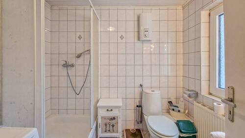 Badezimmer Dachgeschoss (1) - 