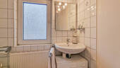 Badezimmer Dachgeschoss (2) - 