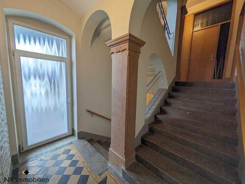 Treppenhaus - Etagenwohnung mit 86,60 m² in Chemnitz zur Miete