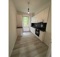 FLENSBURG - NÄHE HAFEN UND ZENTRUM, MODERNISIERTE 2 ZIMMER ALTBAUWOHNUNG