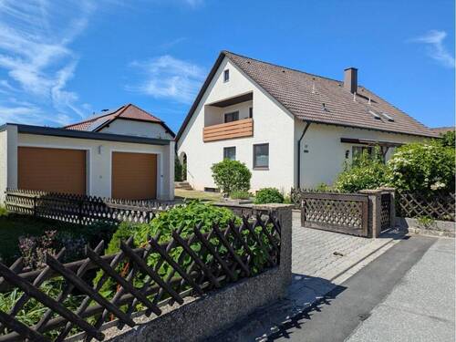 Ansicht von Straße - Jede Menge Platz in bester Wohnlage