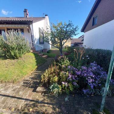 Blumenbeete - Einfamilienhaus mit 80,00 m² in Durmersheim zum Kaufen