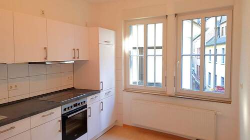 Küche mit Essbereich - 