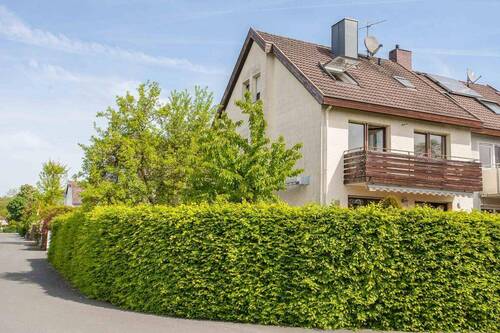 Vorder-/Seitenansicht - +++HOMESTORY - DHH in Möhrendorf+++