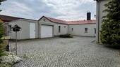 Garage und Hof - 