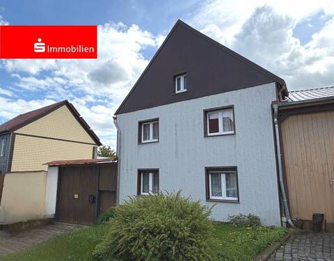 Außenansicht - Bauernhaus mit Scheune und großem Hof - viel Potenzial für Handwerker und Familien