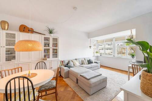 Stilvolle 3-Zimmer-Altbauwohnung in der begehrten - AIGNER - Stilvolle 3-Zimmer-Altbauwohnung in der begehrten Maxvorstadt - Eleganz trifft auf Moderne