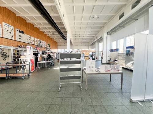 Verkaufsraum Halle 1 - Halle in Kamenz zum Kaufen