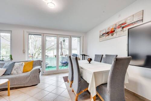 Wohn- und Essbereich - 4 Zimmer Etagenwohnung zum Kaufen in Unterhaching