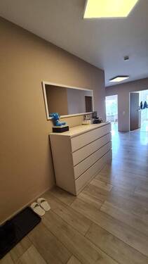 Flur - Etagenwohnung mit 75,00 m&sup2; in Bad Dürrheim zur Miete