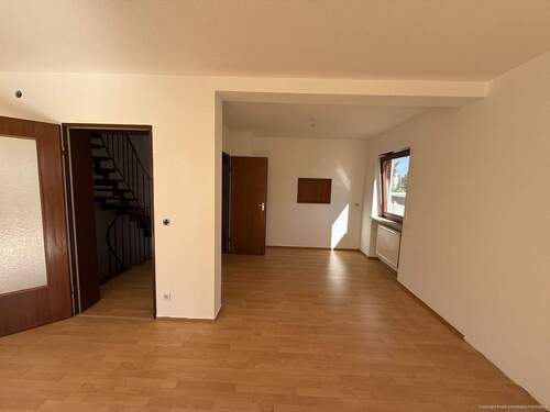 Wohnzimmer mit Essbereich - 