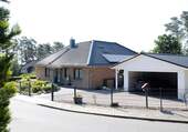 mit Doppelcarport - 