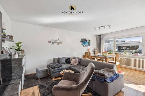 Wohn- und Esszimmer - 3 Zimmer Etagenwohnung zum Kaufen in Sindelfingen