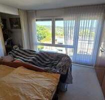 4 Zimmer-Wohnung mit angrenzendem 1 Zimmer-Appartement und Tiefgaragen-Box in S-Botnang - Stuttgart 4 Zimmer-Wohnung mit angrenzendem 1 Zimmer-Appartement und Tiefgaragen-Box in S-Botnang - Stuttgart