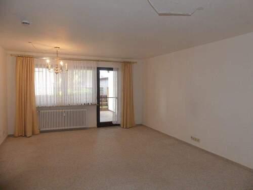 Wohnzimmer - 2 Zimmer Etagenwohnung zum Kaufen in Bad Krozingen